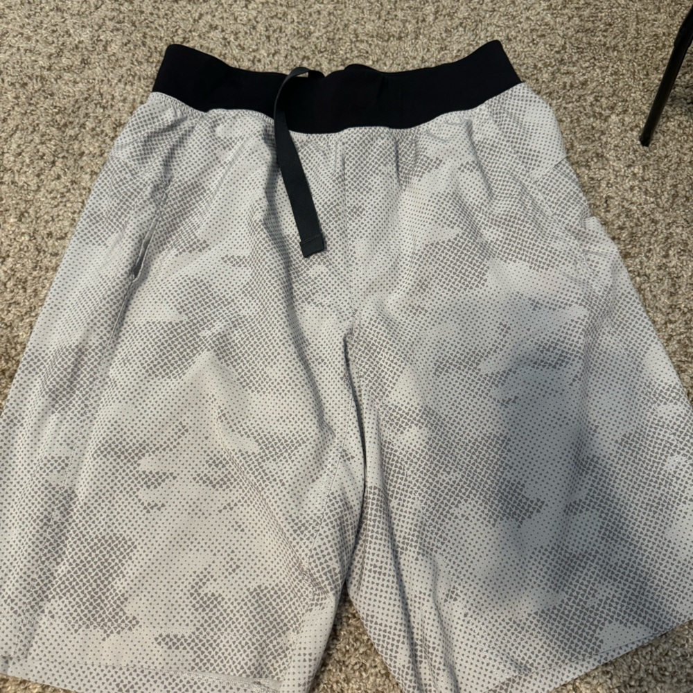 Men’s Lululemon shorts